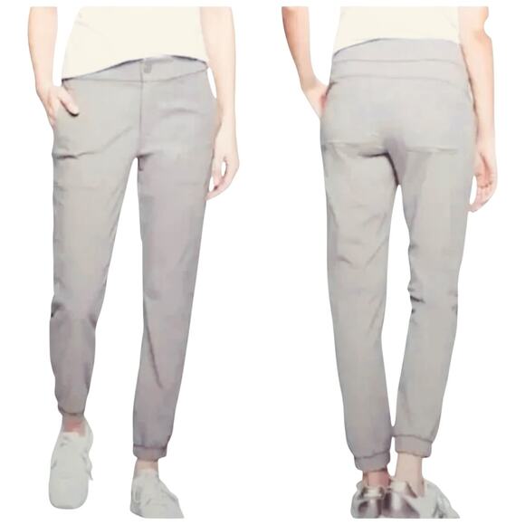 EUC Athleta Trekkie Jogger 2.0 Pants Ripstop POCKETS Hiking Light Gray Size 2 - Picture 1 of 9
